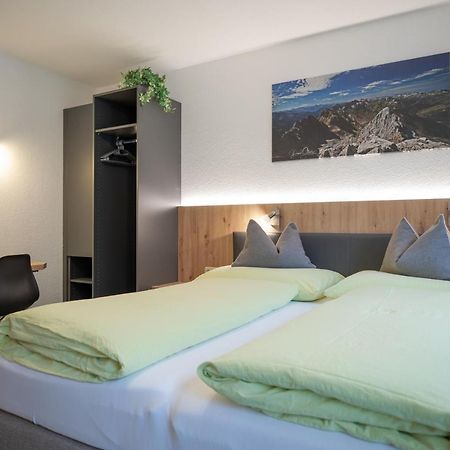 Haus Markus Strolz Bed and Breakfast Sankt Anton am Arlberg Exterior foto